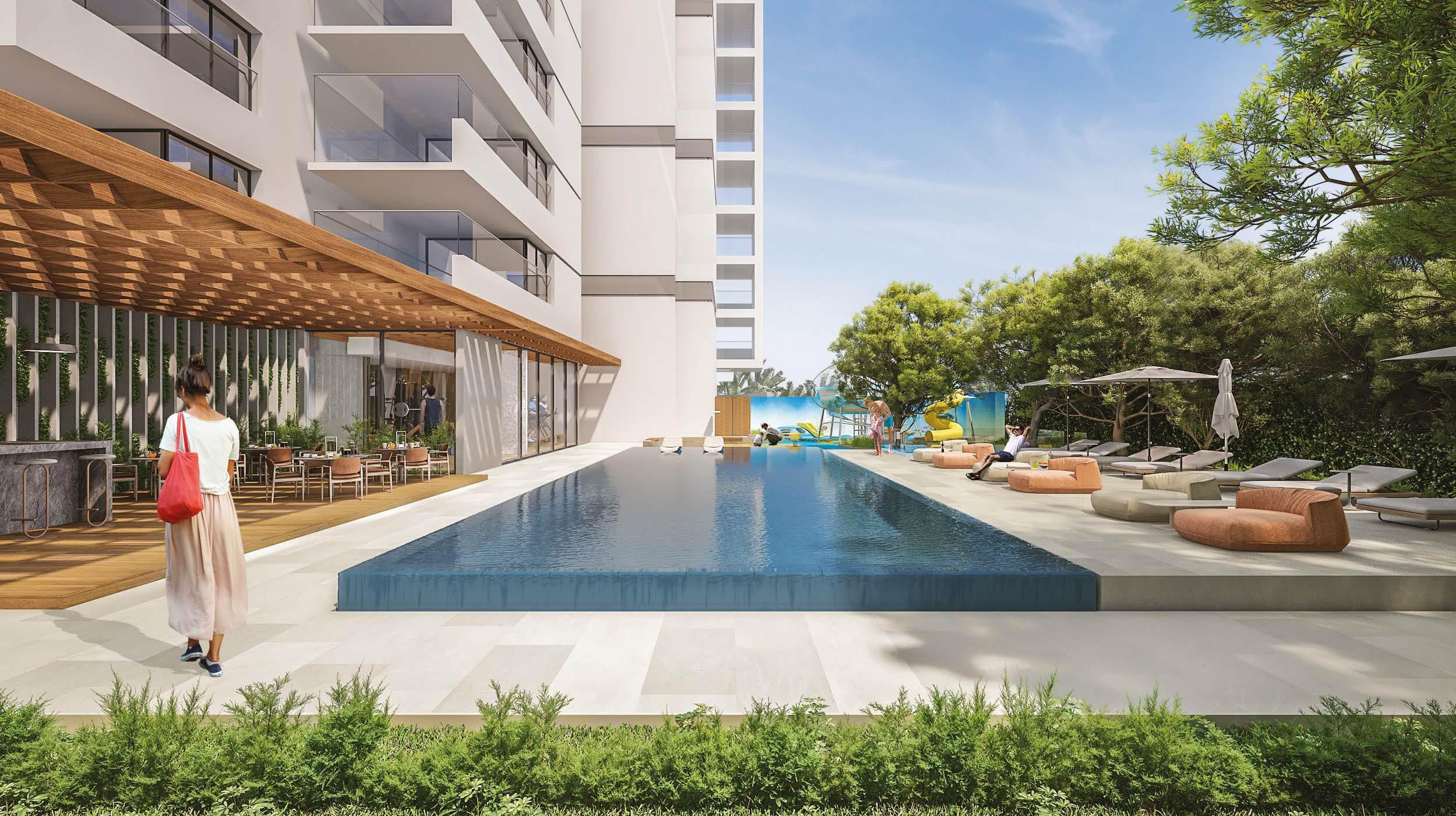 Vista del Mar infinity pool and lounge terrace overlooking waterfront